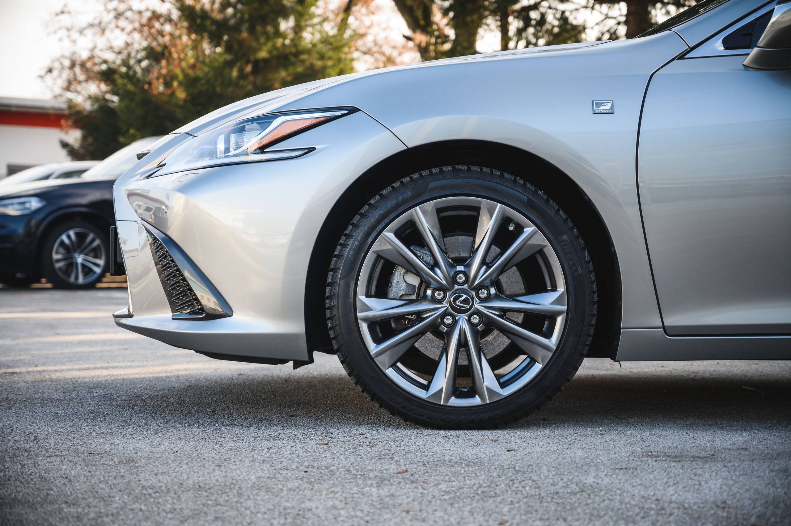 Lexus ES
