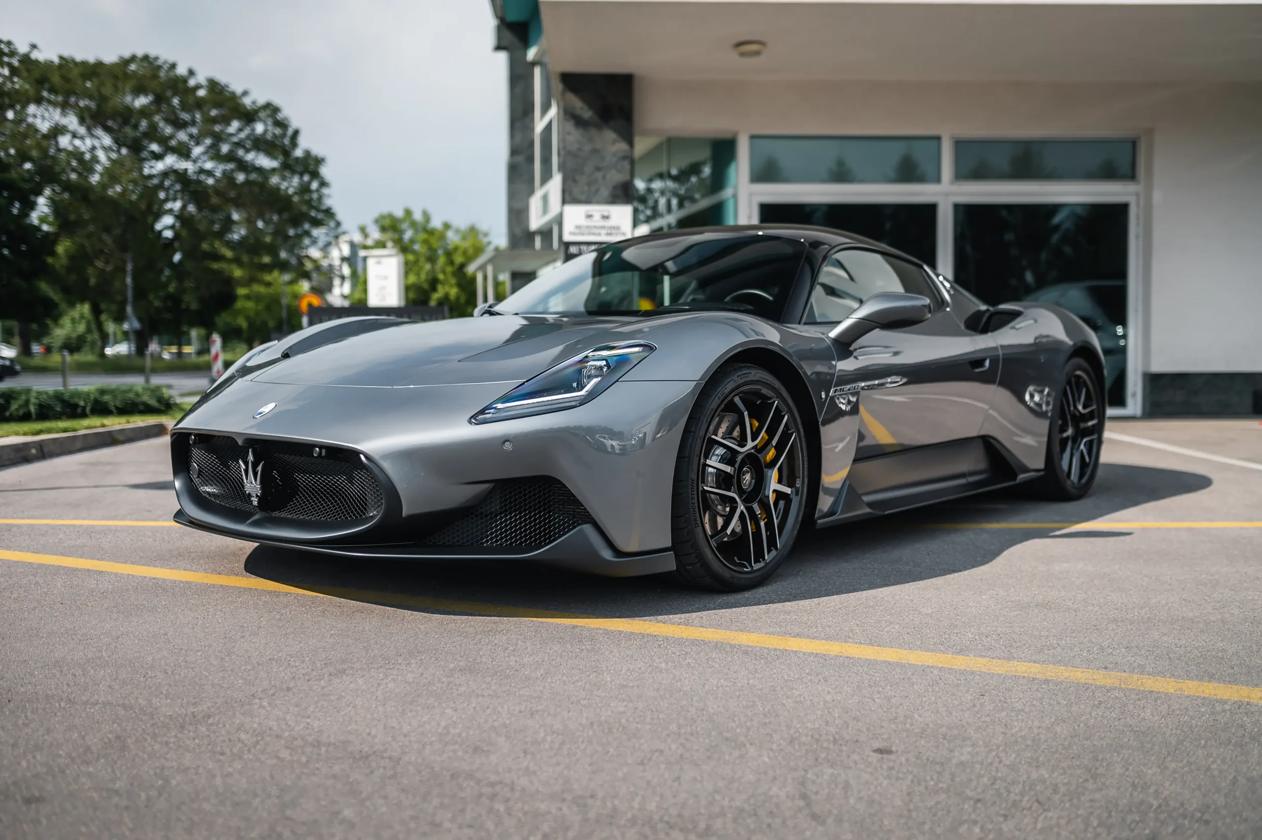 Maserati MC20