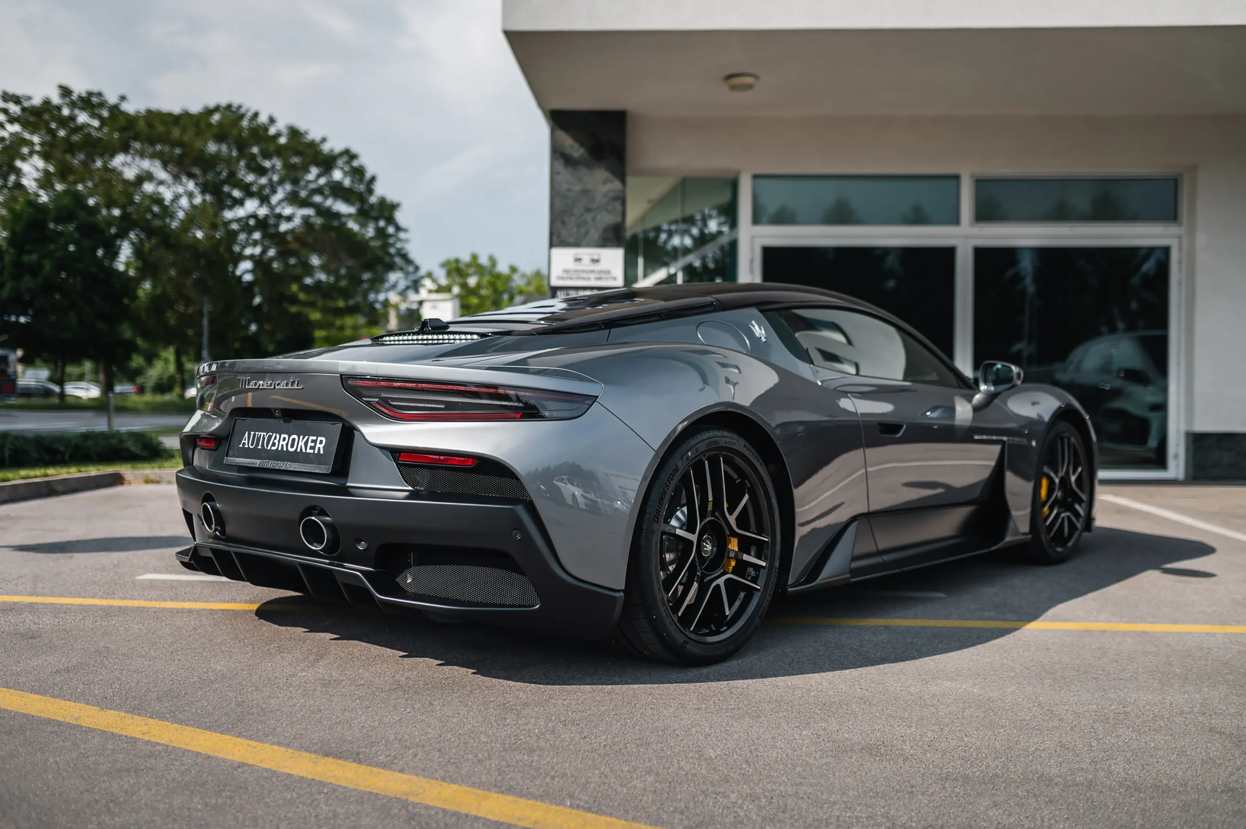 Maserati MC20