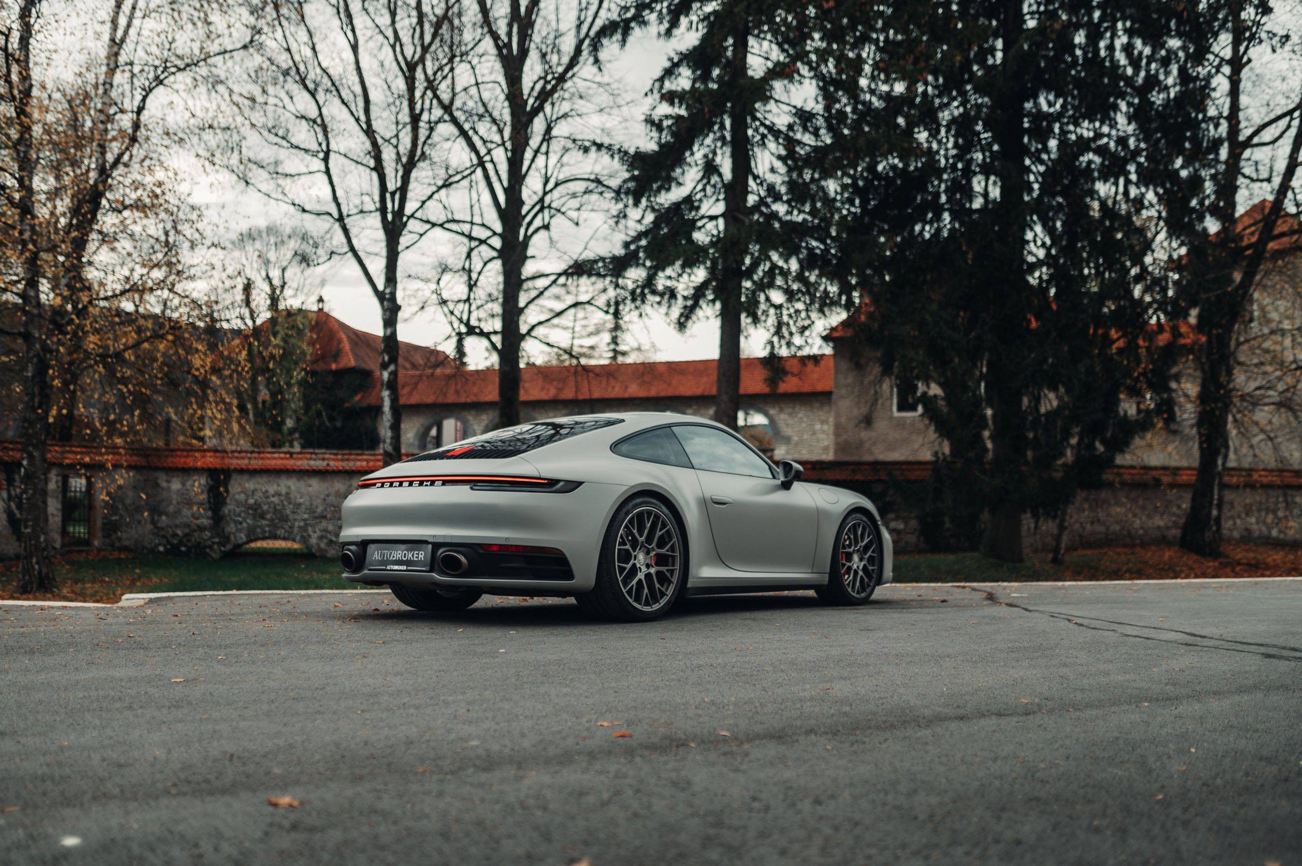 Porsche 911