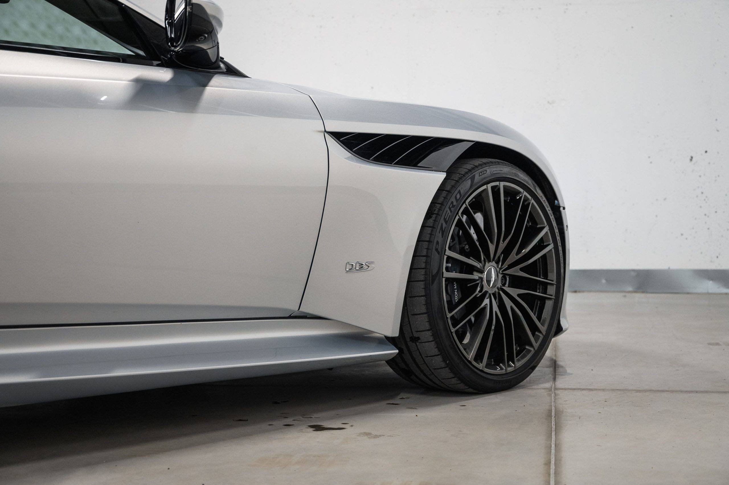 Aston Martin DBS Superleggera Coupe