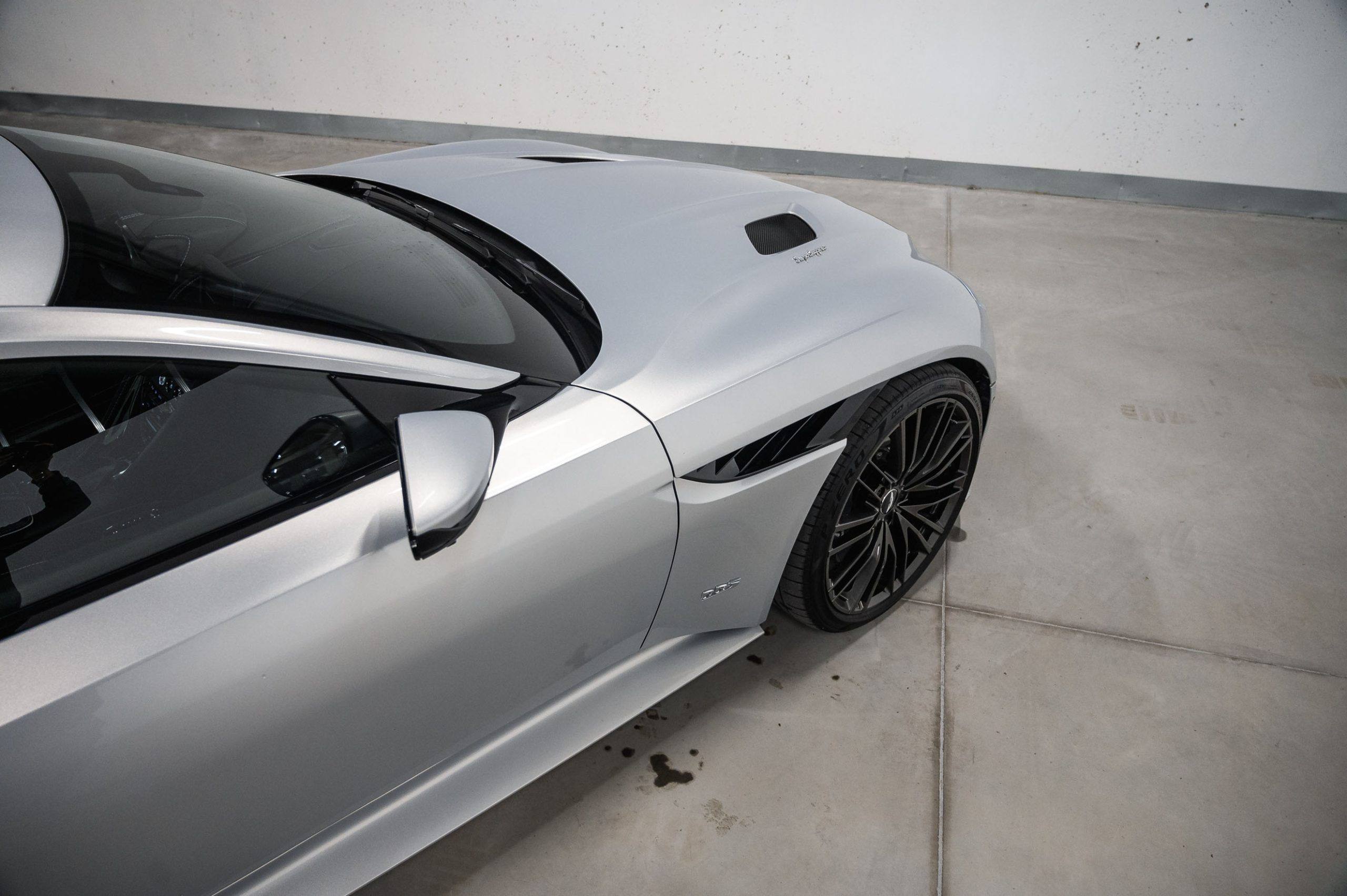 Aston Martin DBS Superleggera Coupe