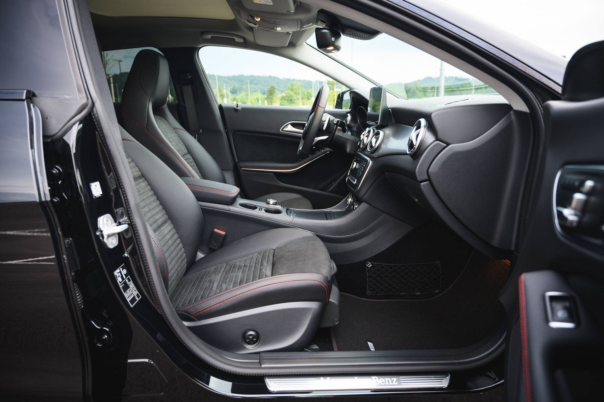 Mercedes-Benz CLA klasa