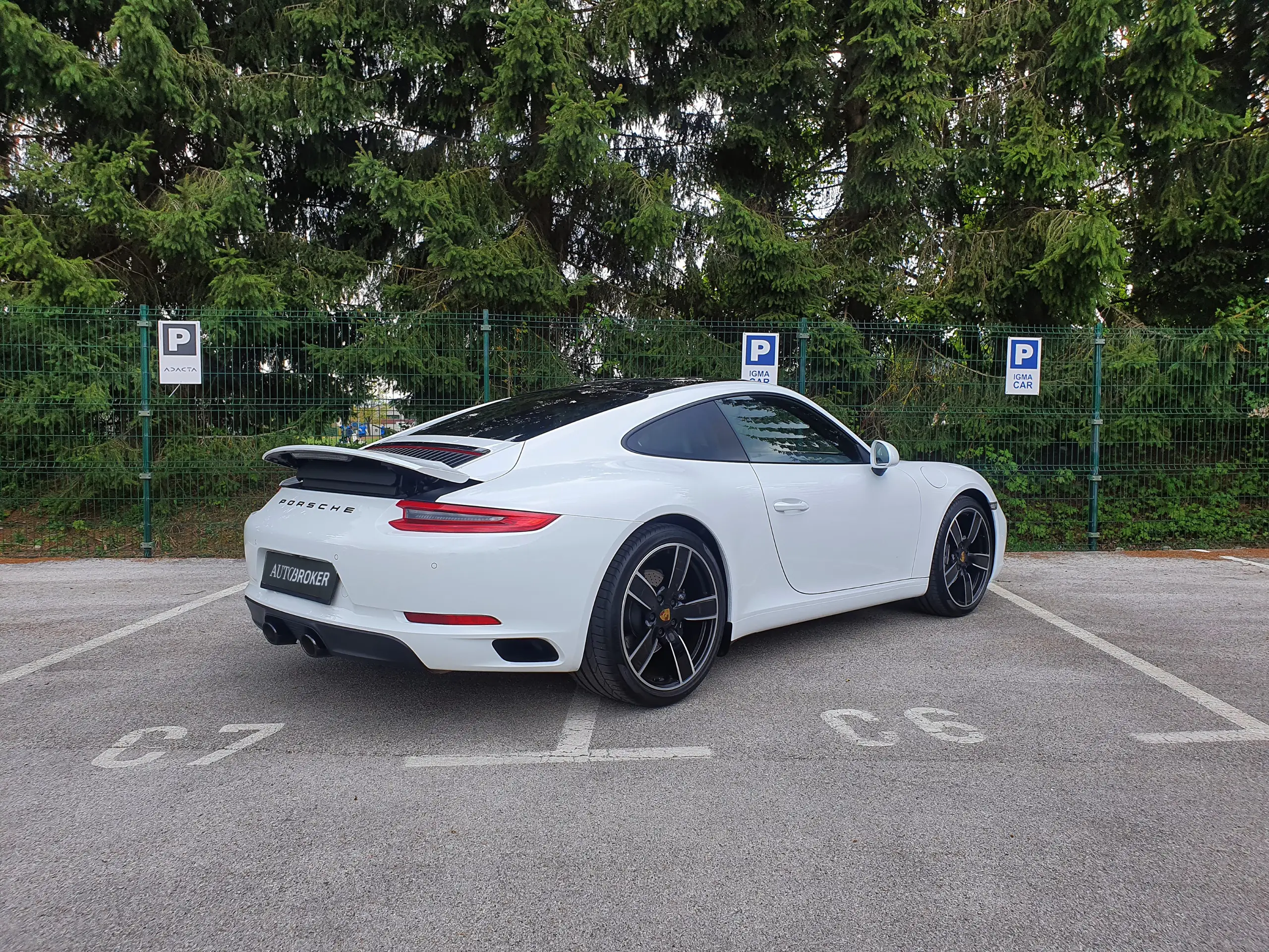 Porsche 911