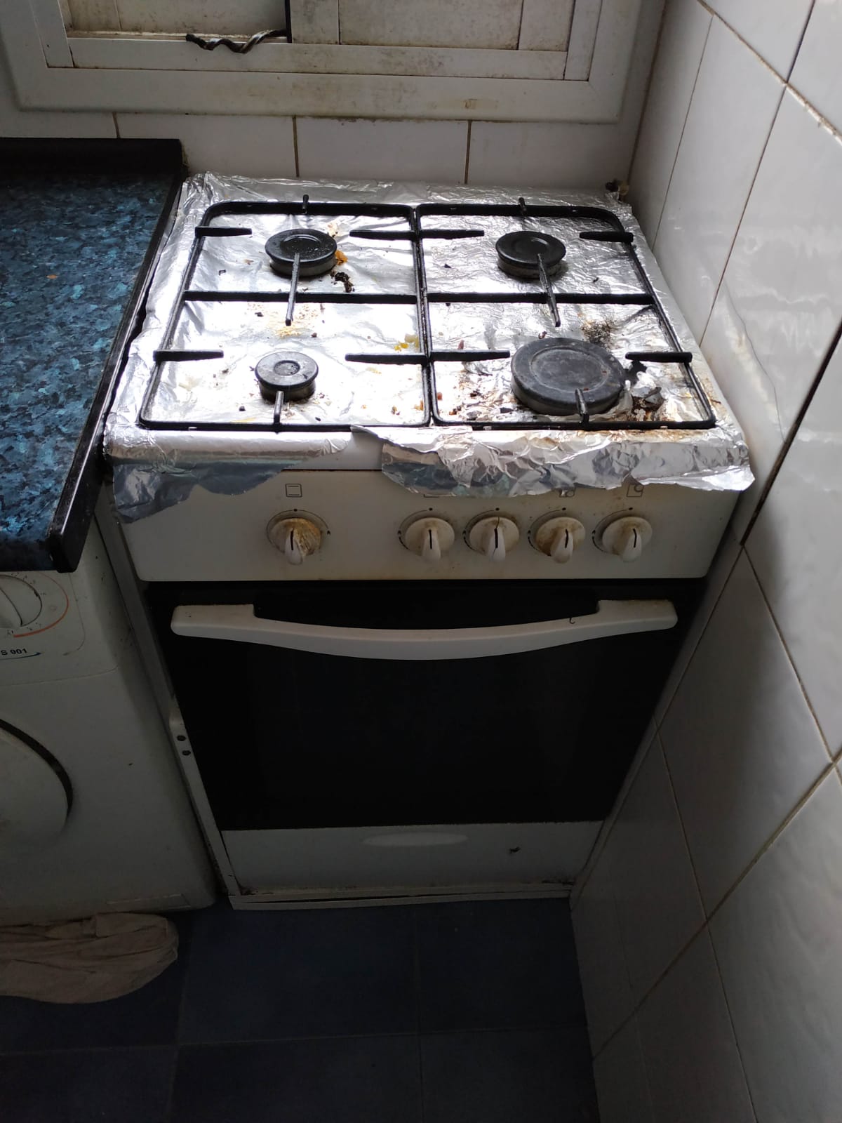 Servicio de recogida y reciclaje de muebles, electrodomésticos y basura en Sant Just Desvern - ¡Tu hogar limpio y ordenado!