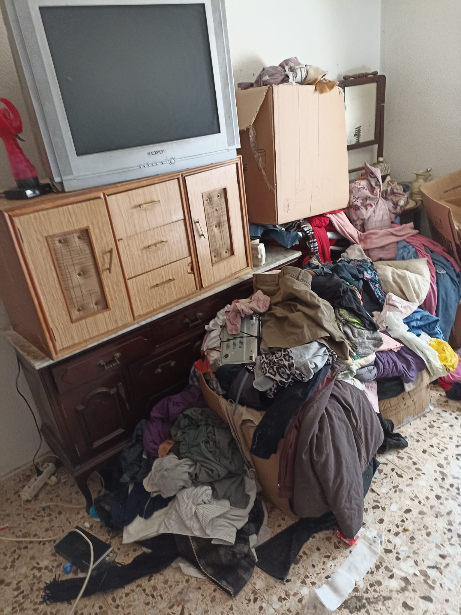 Servicio de recogida y reciclaje de muebles viejos en Calaf - ¡Libera espacio en tu hogar!