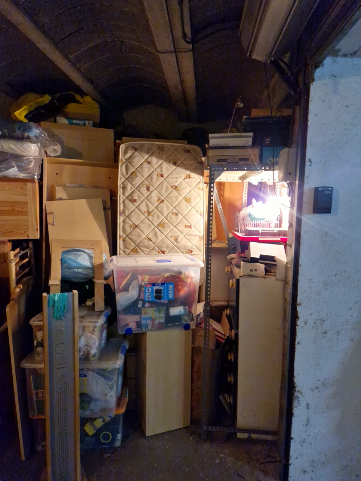 Recogida y reciclaje de muebles viejos y trastos en Ullastrell - ¡Elimina el desorden de tu hogar!