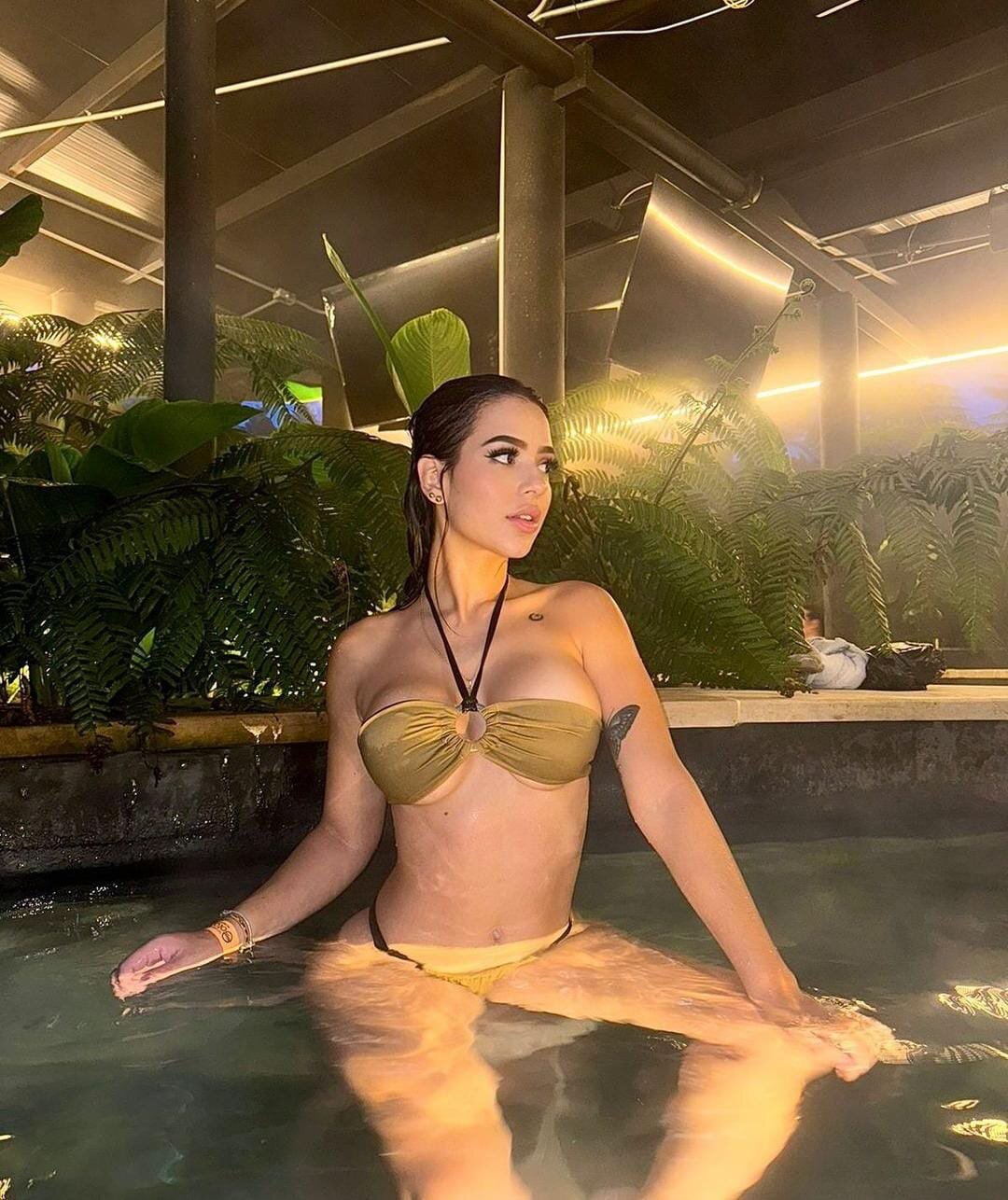 Abella Croft