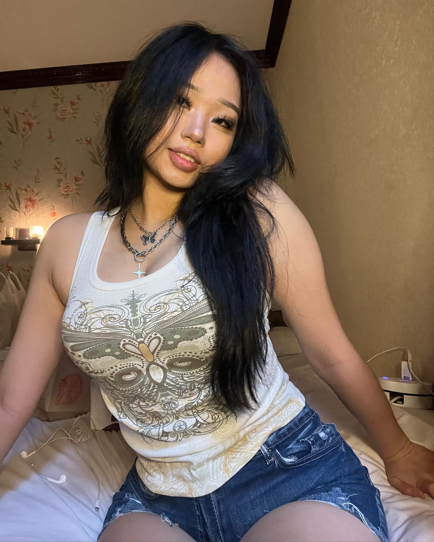 Annie Zheng