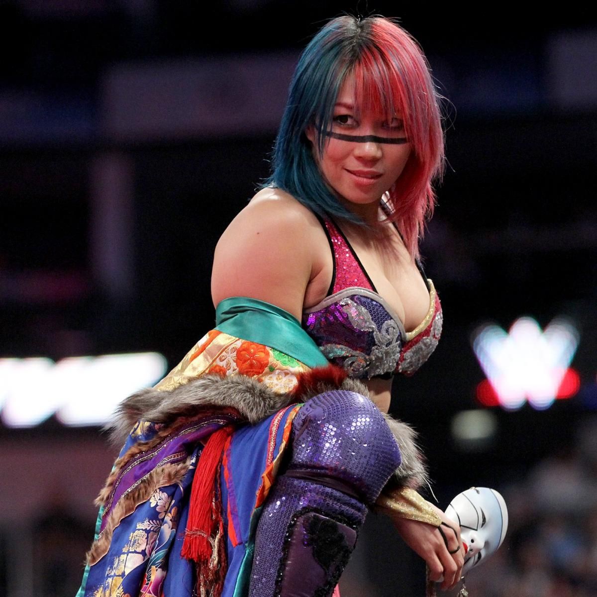 Asuka (wrestler)