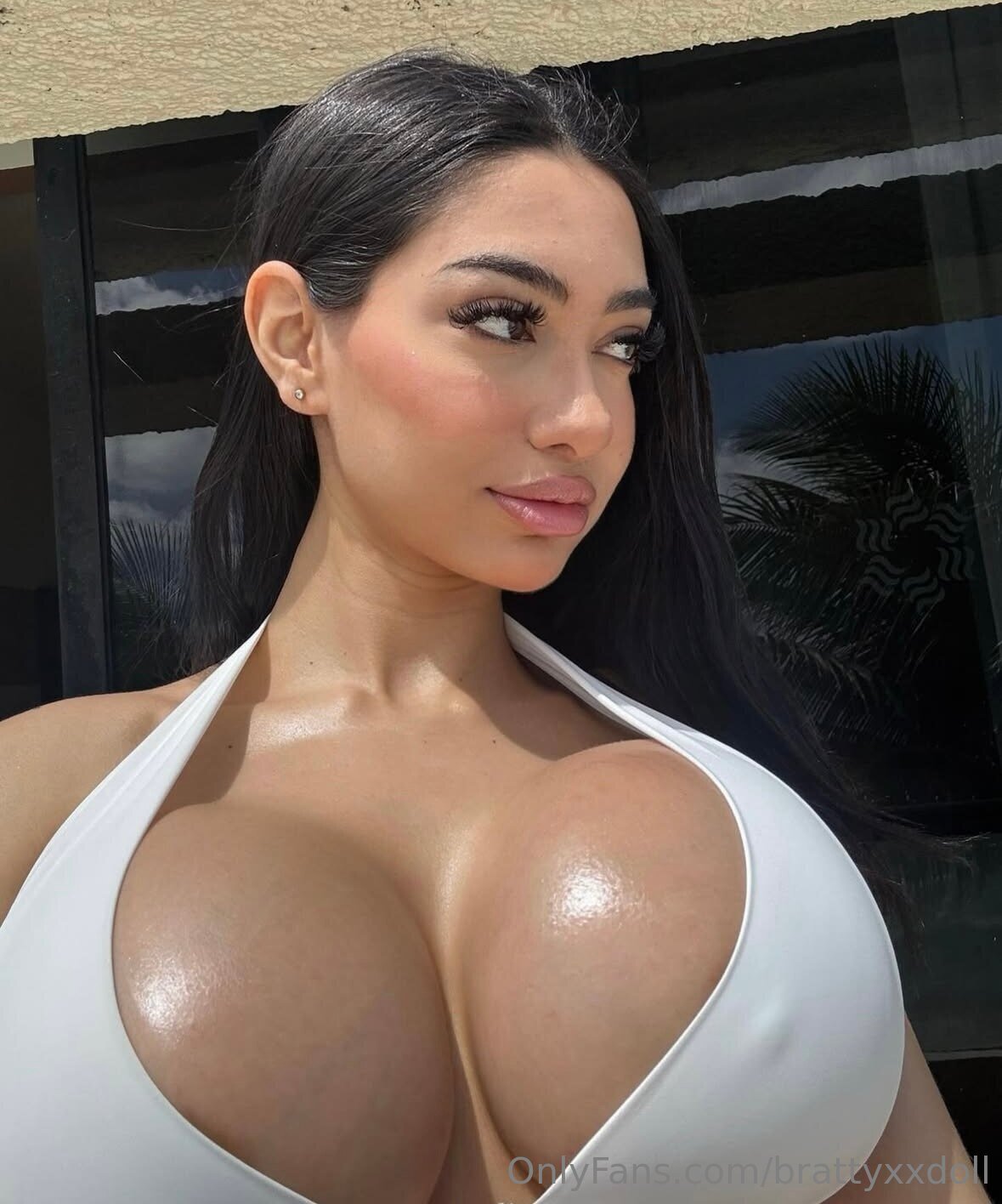 Brattyxxdoll