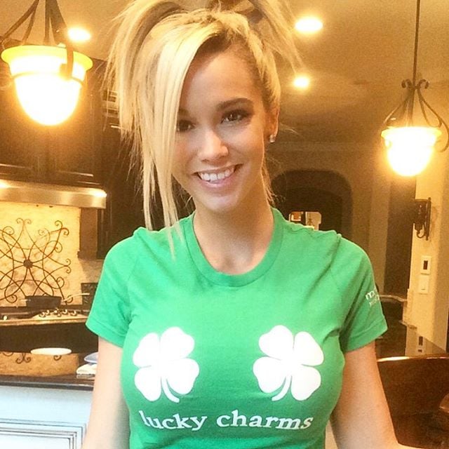 Caitlin Arnett