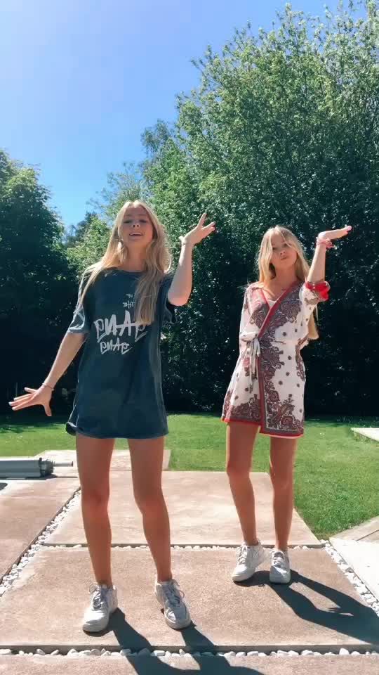 Cryssanthander Twins