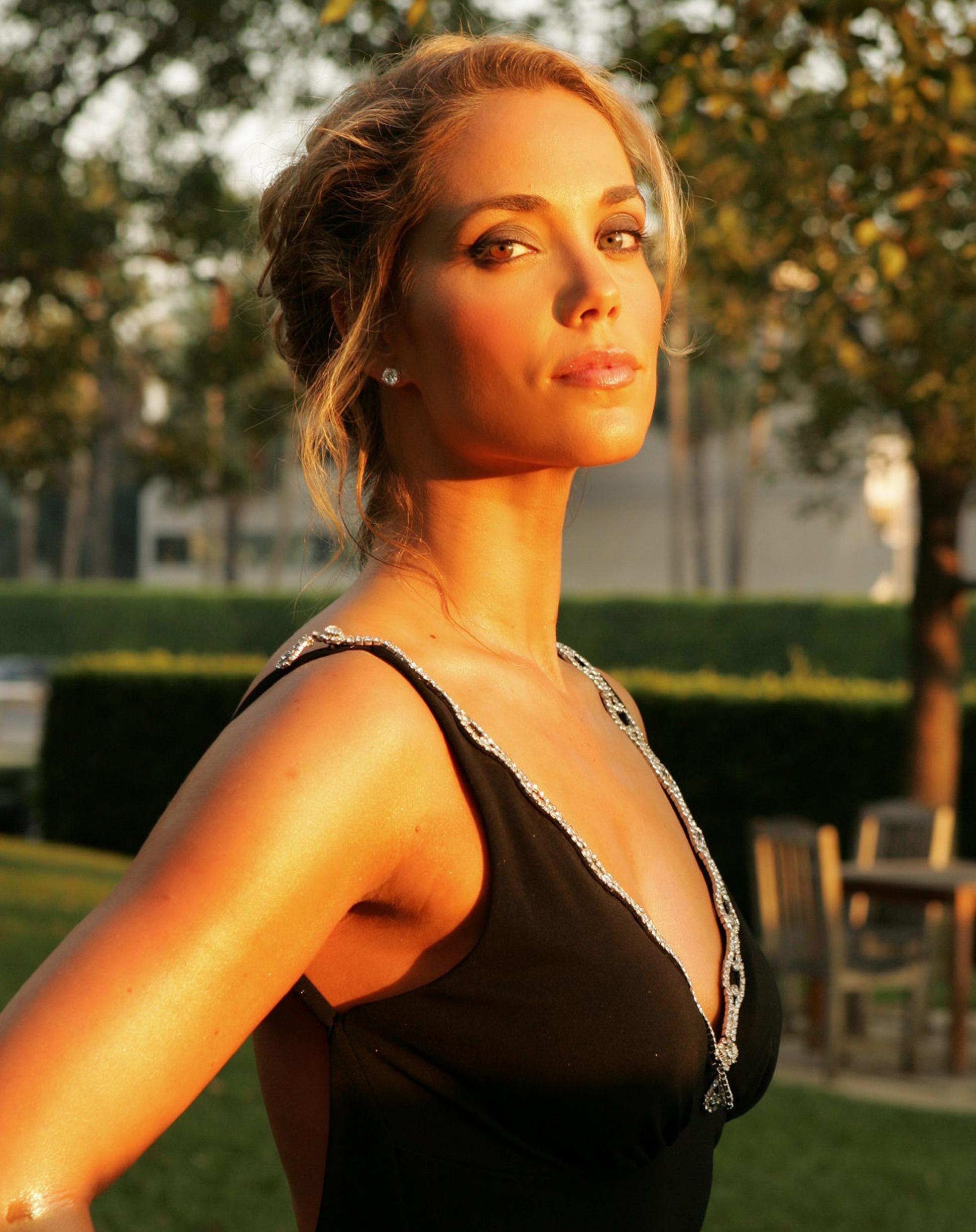 Elizabeth Berkley