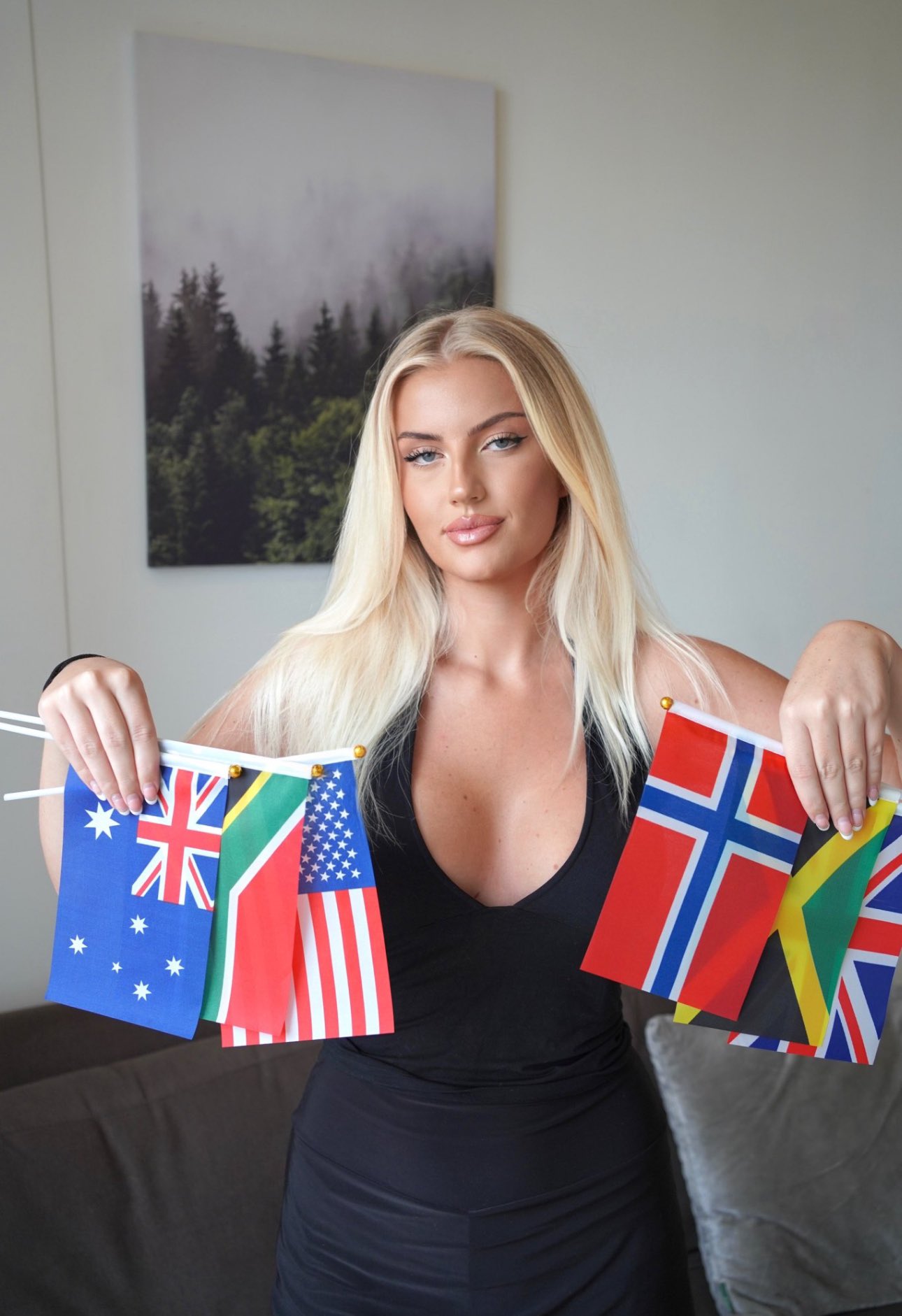 Elsa Thora