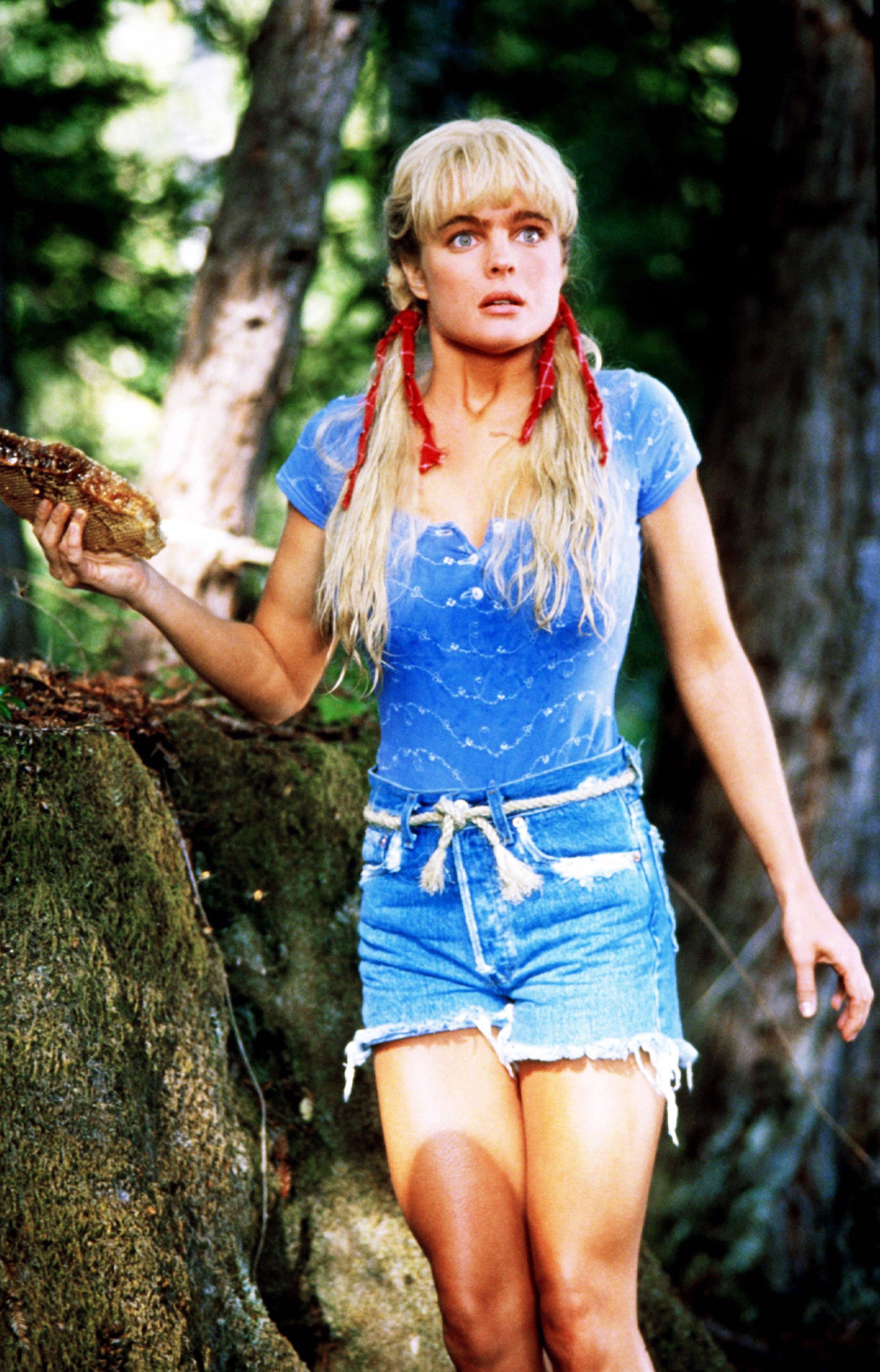 Erika Eleniak