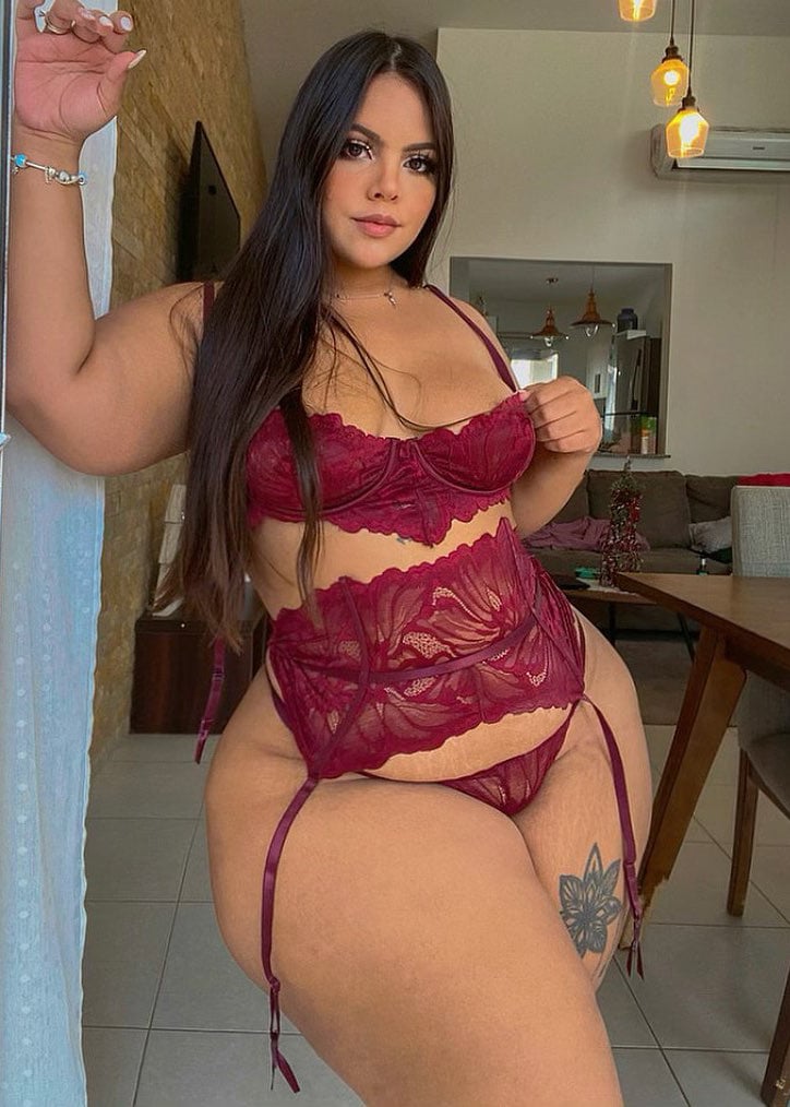 Gracie Bon