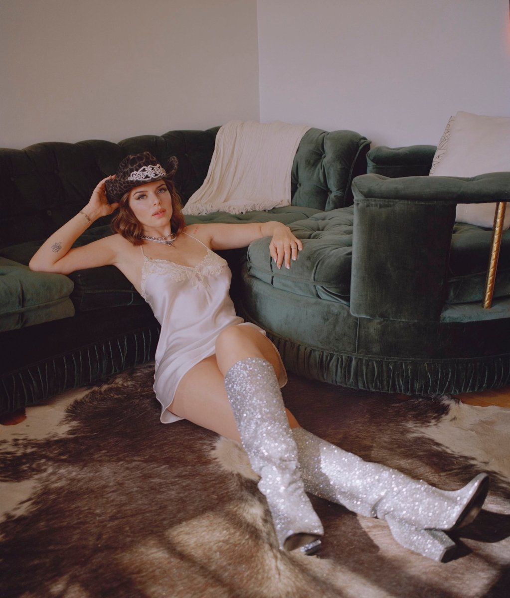 Julia Fox