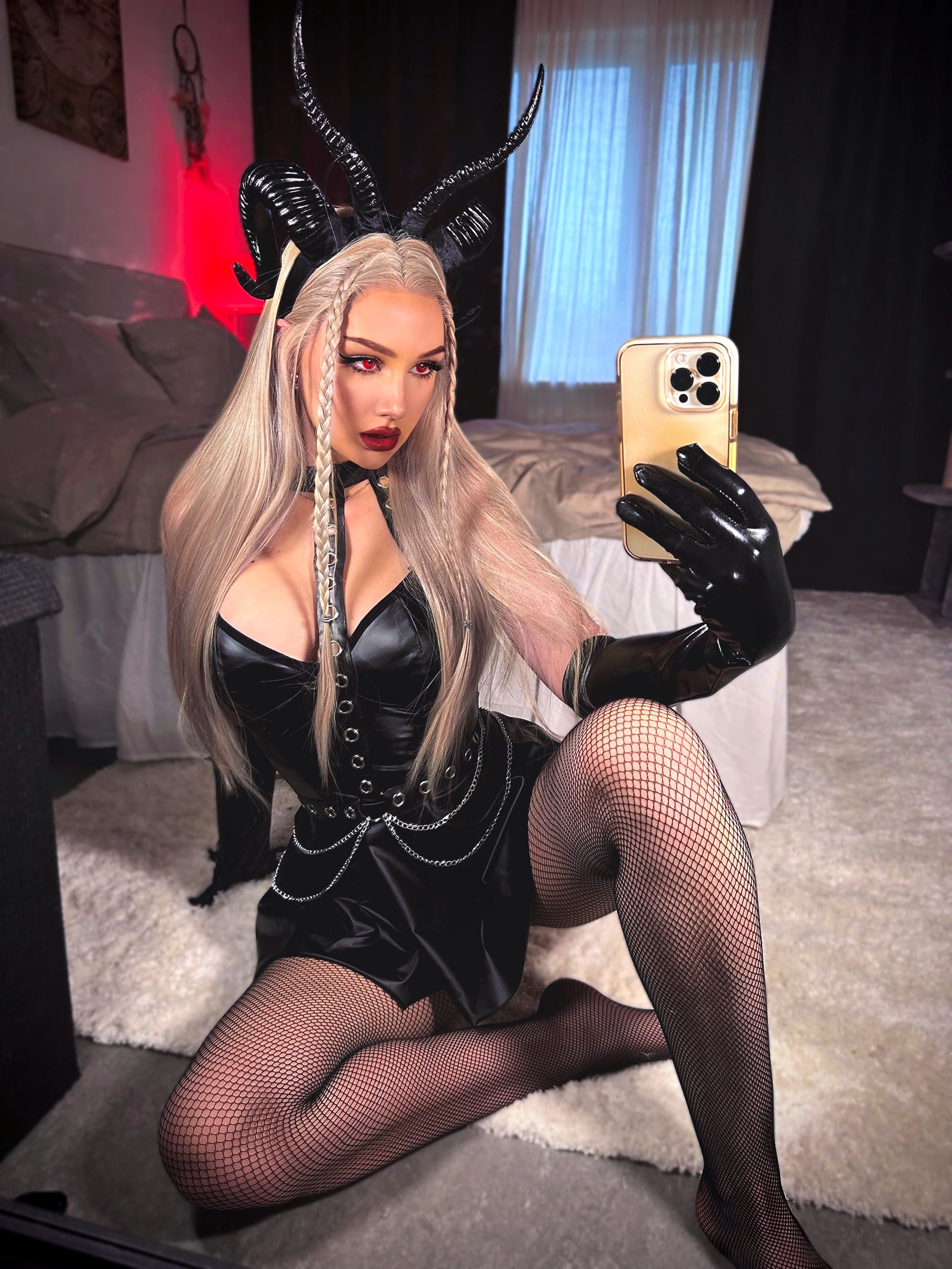 Linny Nova