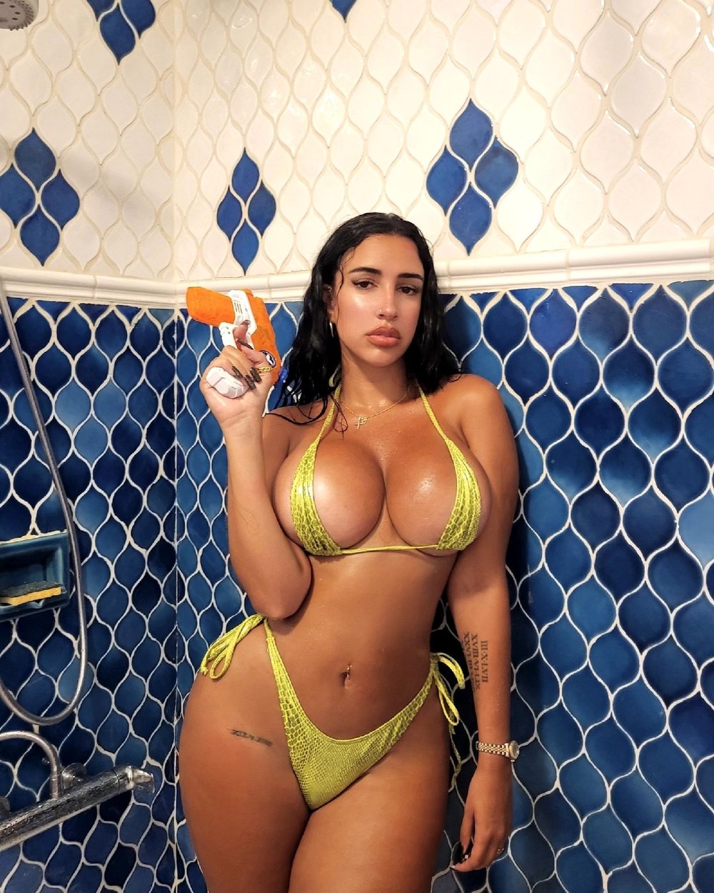 Mikaela Barbosa