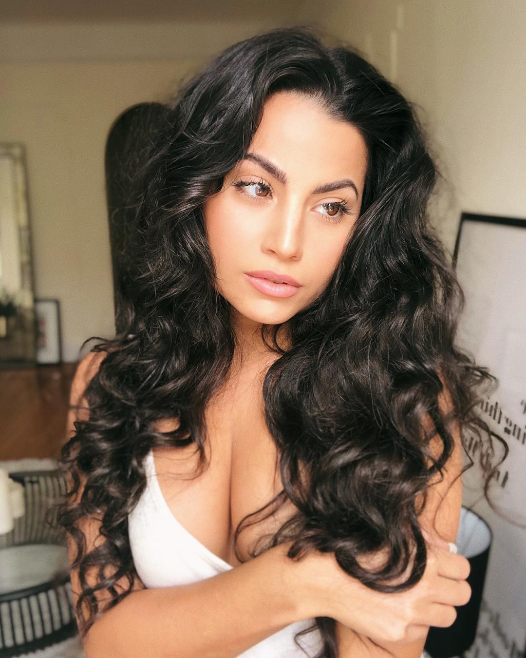 Monica Alvarez