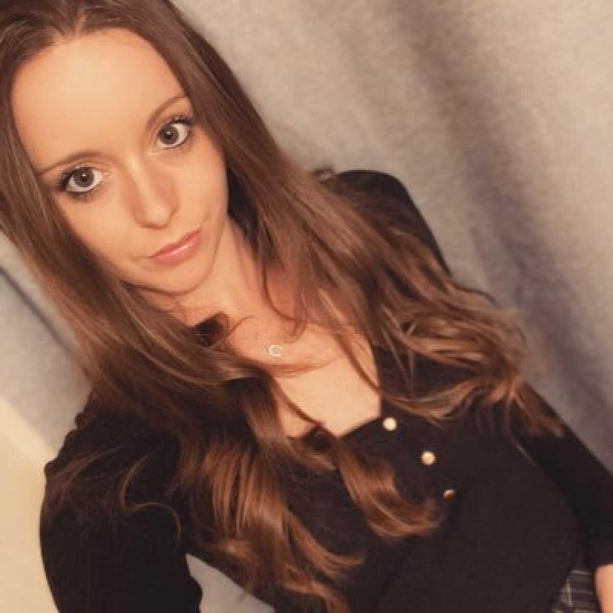 Nadia Foxx