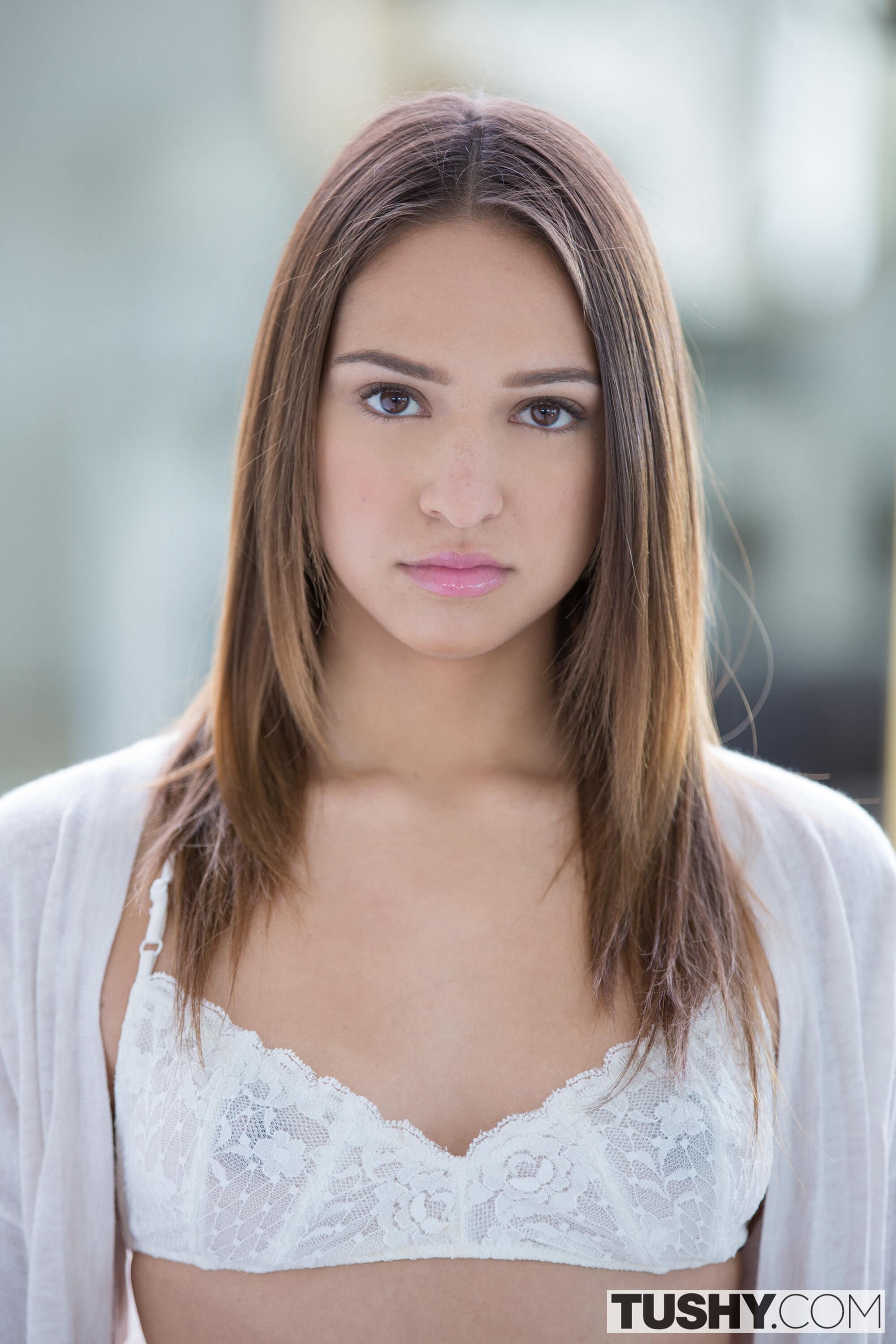 Sara Luvv