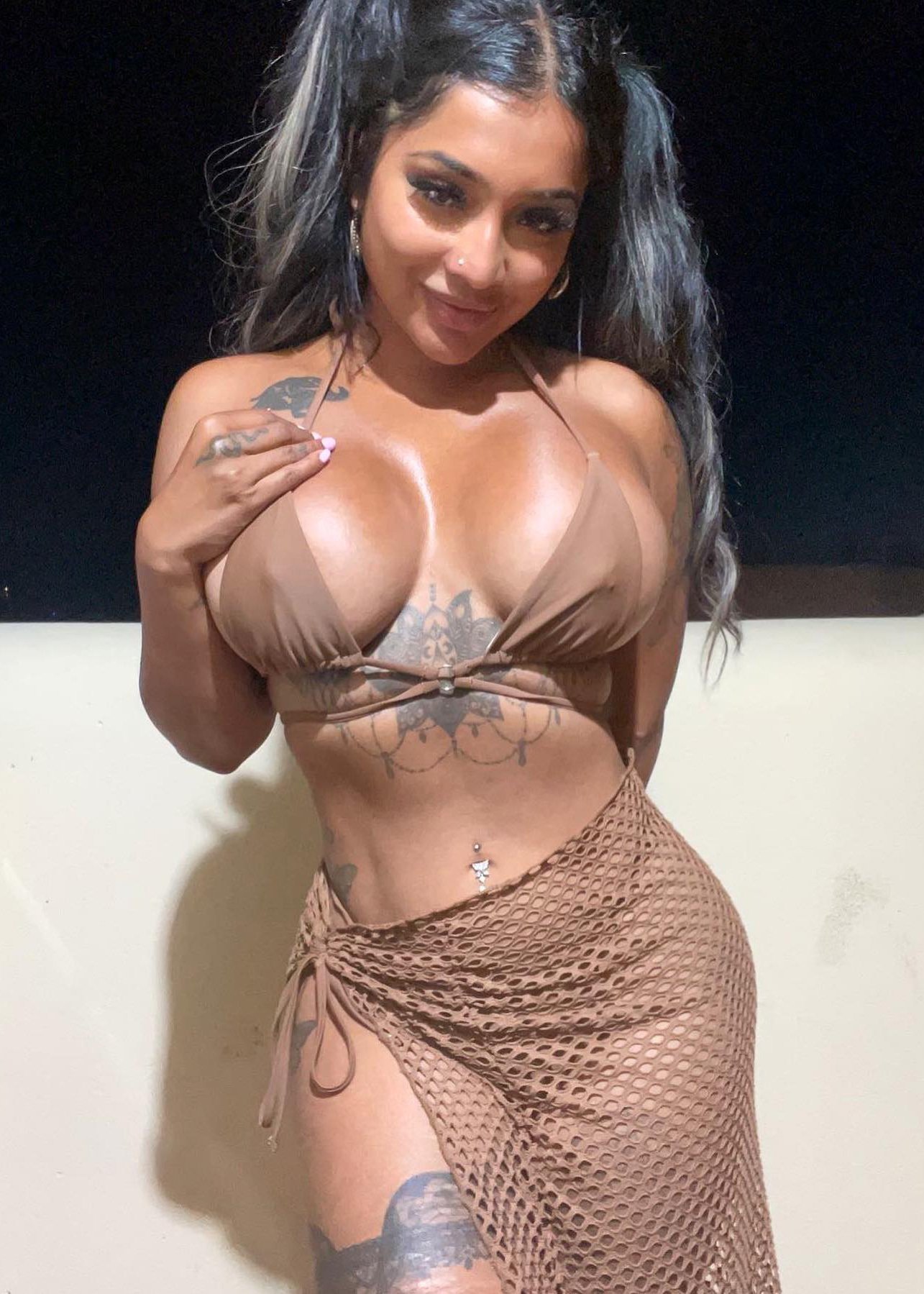 Yasmina Khan