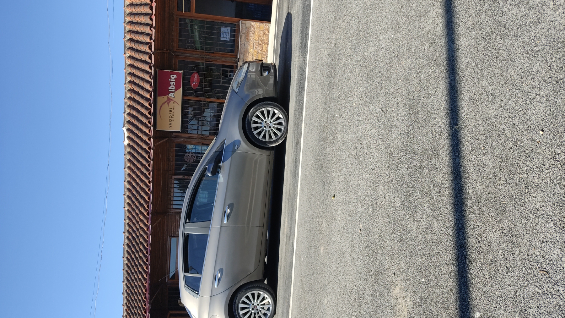 FIAT 500L for rent
