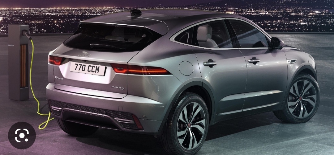 Jaguar E-PACE - photo 3