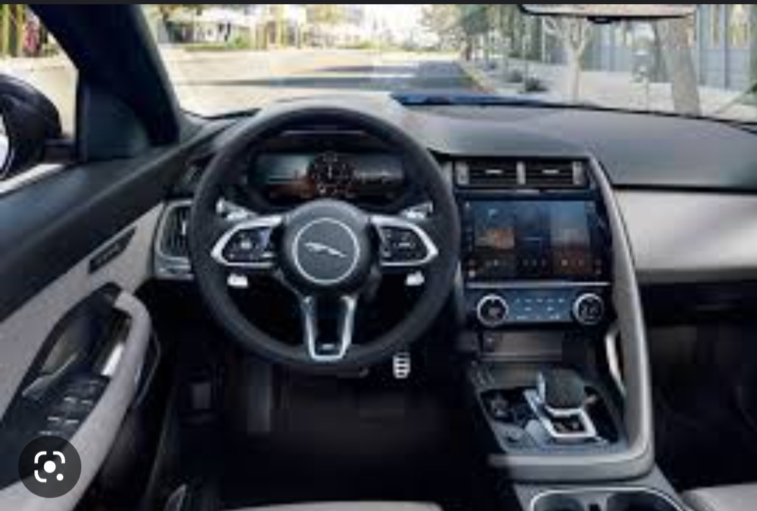Jaguar E-PACE - side view