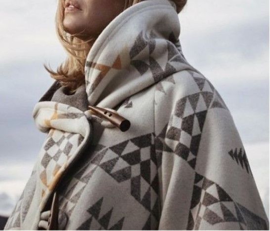 Kelly Reilly Yellowstone White Poncho Cloak Coat - William Jacket
