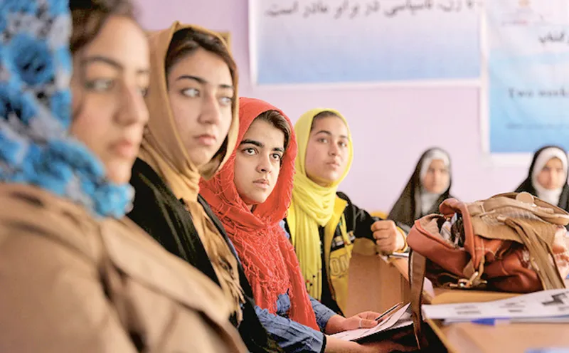 කාබුල් විශ්වවිද්යාලය කාන්තාවන්ට තහනම්