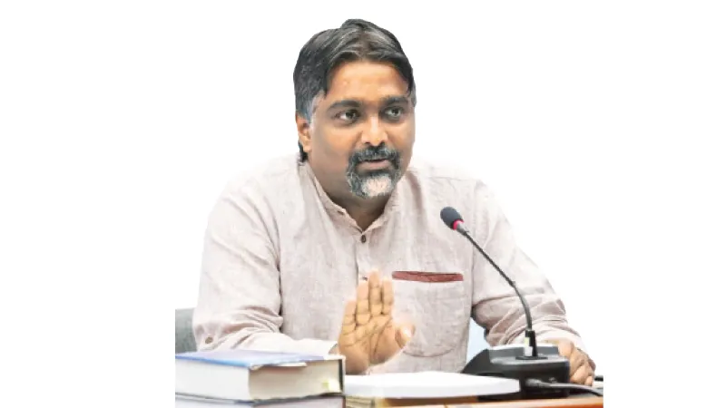 සියලු දේශපාලන පක්ෂ එක් කණ්ඩායමක් ලෙස සිට වත්මන් අර්බුදය ජය ගනිමු