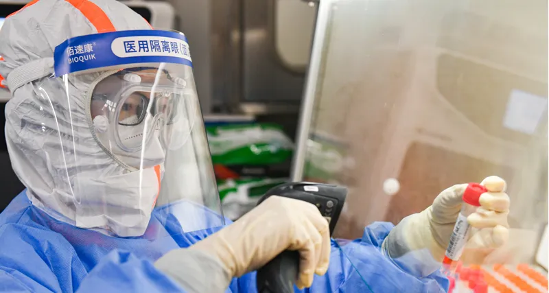 චීනයේ යළි කොවිඩ් පැතිරෙයි