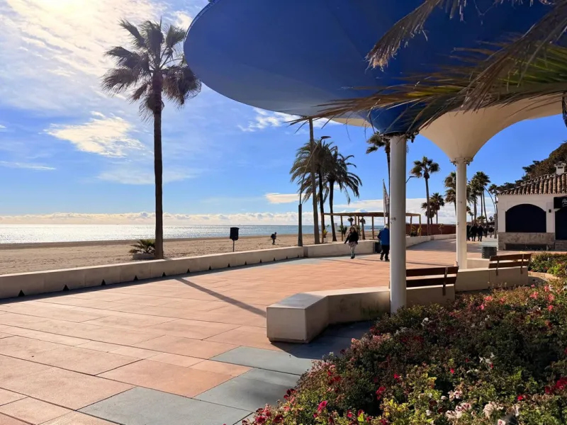 BEACHFRONT OPPORTUNITY WITH SEA VIEWS IN ESTEPONA