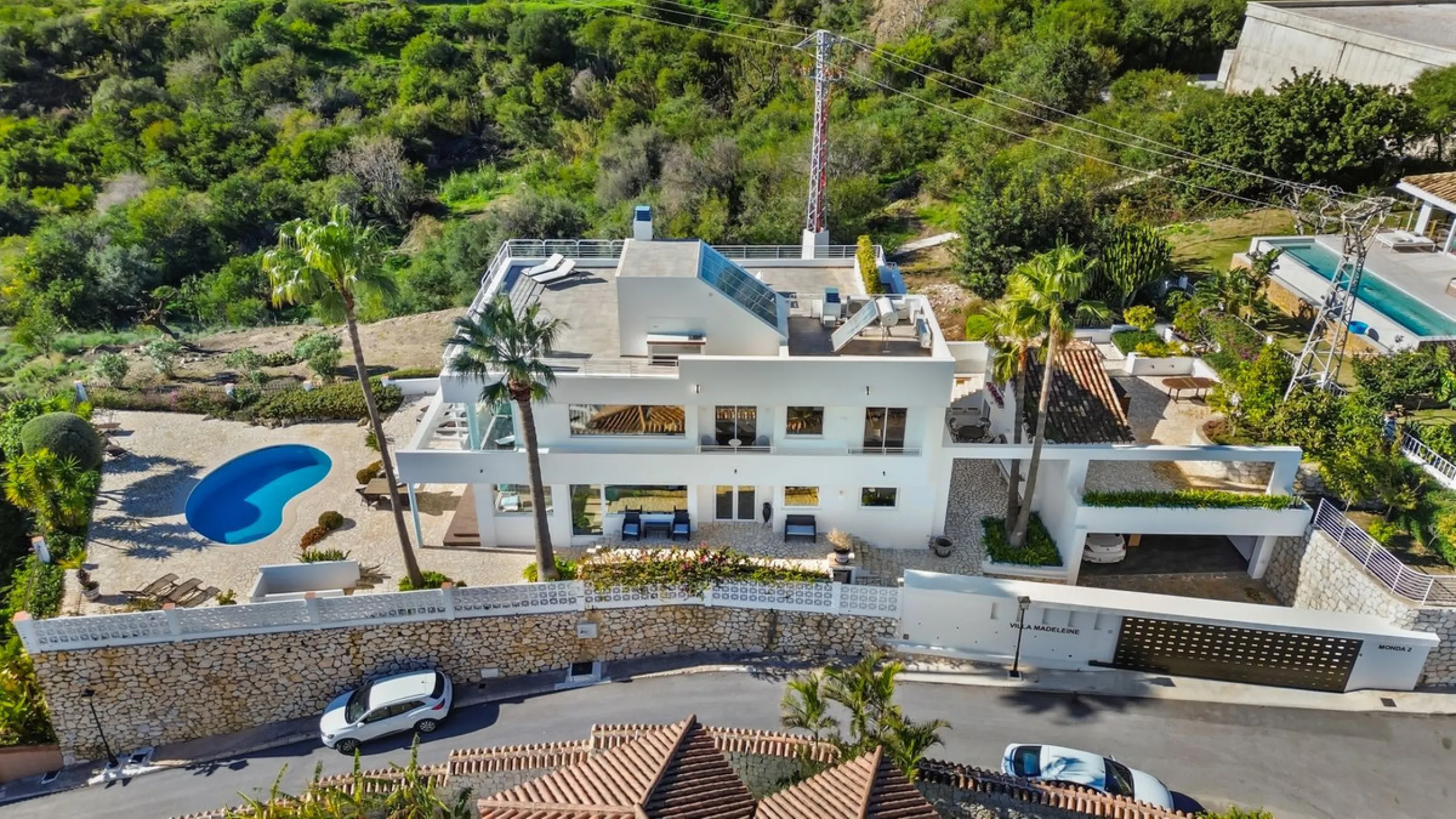 **Luxury Villa with Panoramic Sea Views in La Capellania**