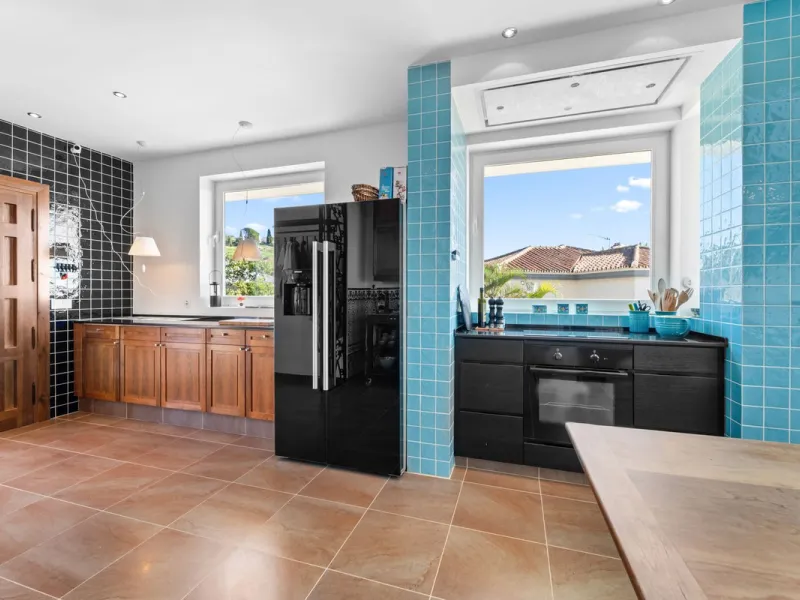 **Luxury Villa with Panoramic Sea Views in La Capellania**