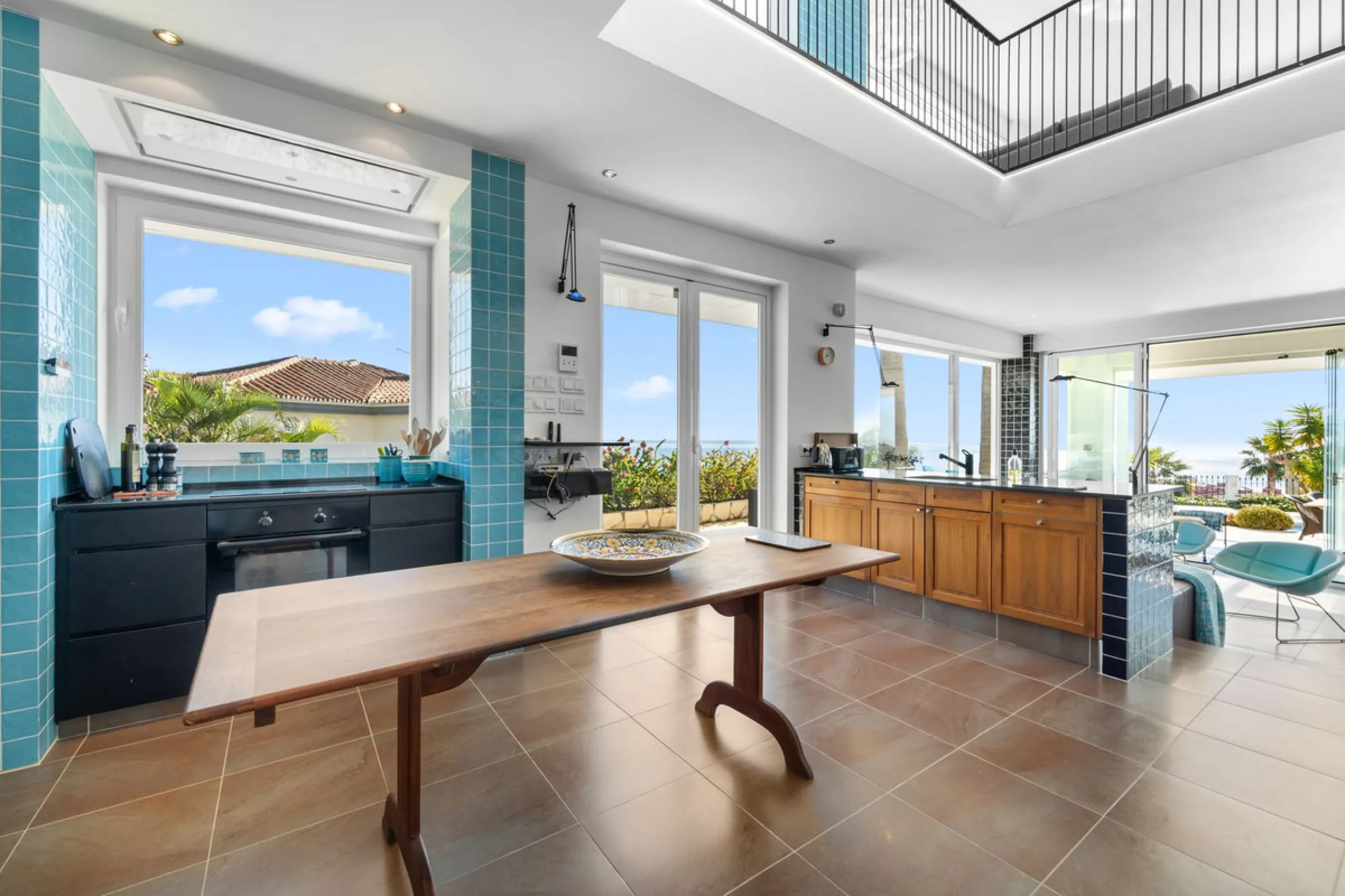 **Luxury Villa with Panoramic Sea Views in La Capellania**