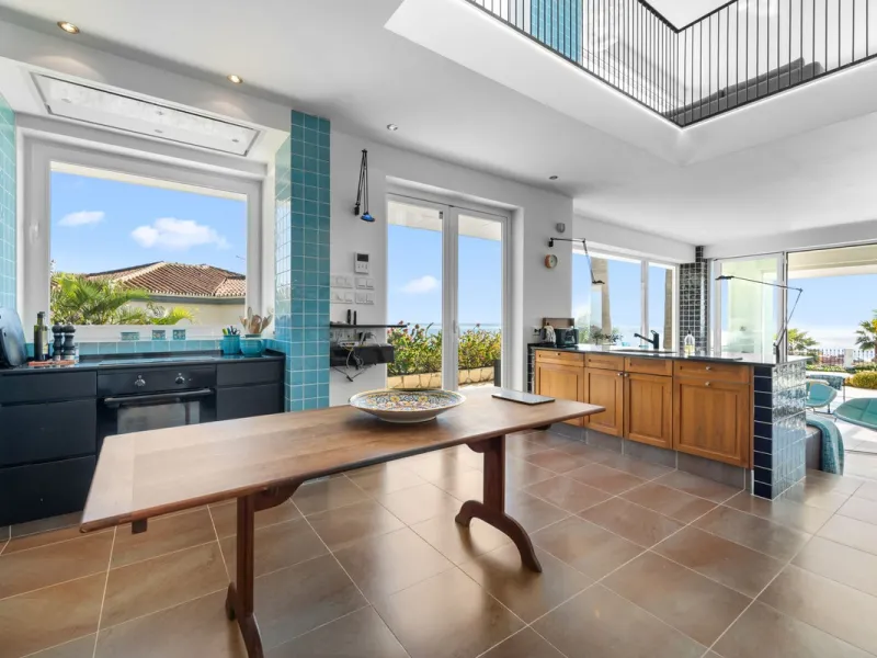 **Luxury Villa with Panoramic Sea Views in La Capellania**