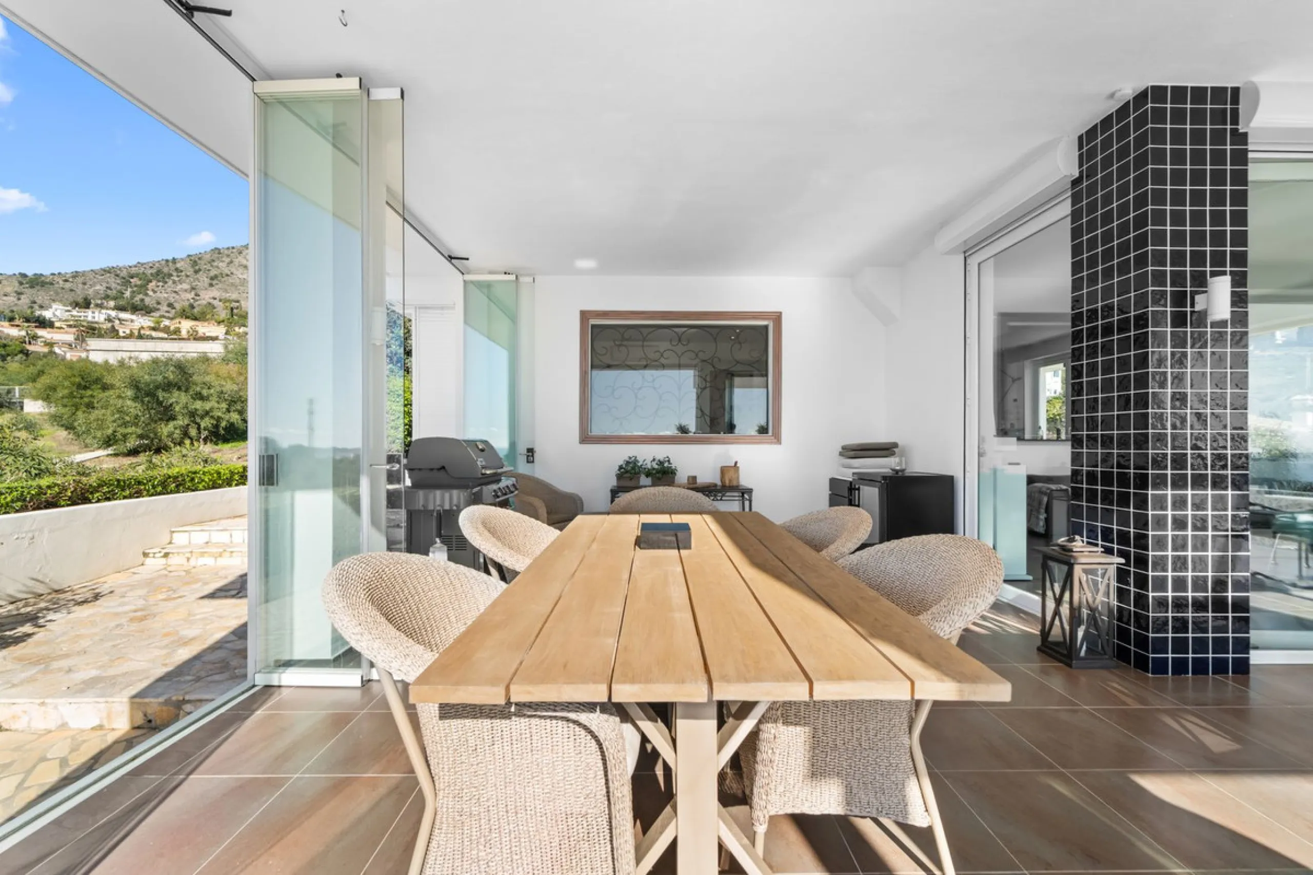 **Luxury Villa with Panoramic Sea Views in La Capellania**