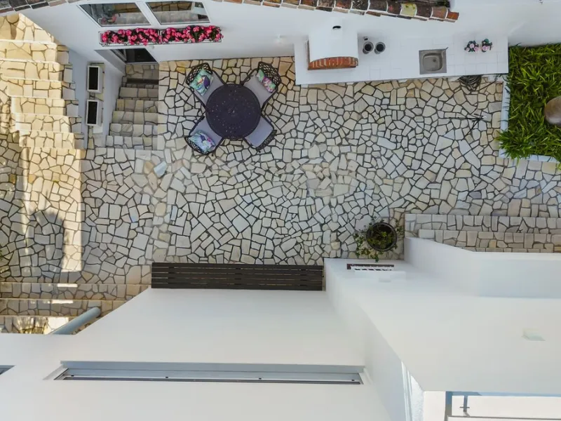 **Luxury Villa with Panoramic Sea Views in La Capellania**