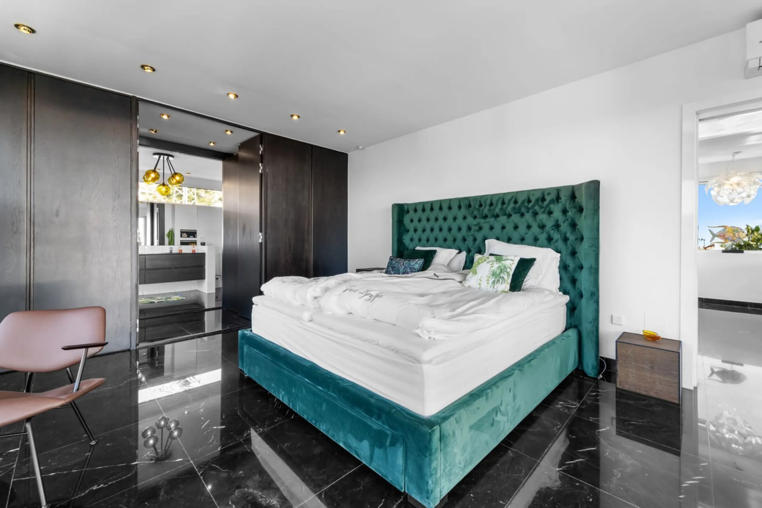 **Luxury Villa with Panoramic Sea Views in La Capellania**