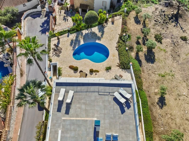 **Luxury Villa with Panoramic Sea Views in La Capellania**