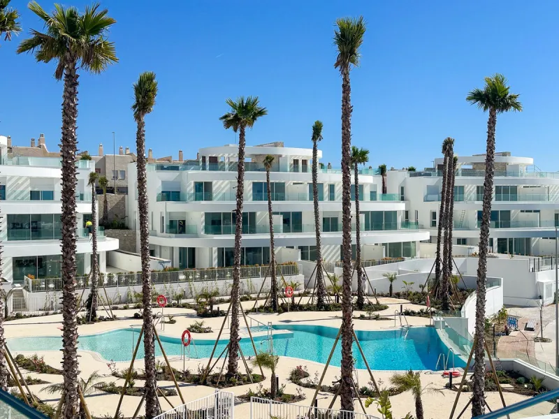 Brand new 3-bedroom apartment with sea views in La Cala de Mijas