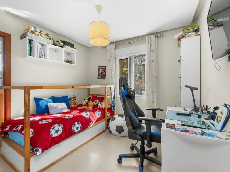 Charming detached villa located in the exclusive and highly sought-after Sohail area of Fuengirola!!