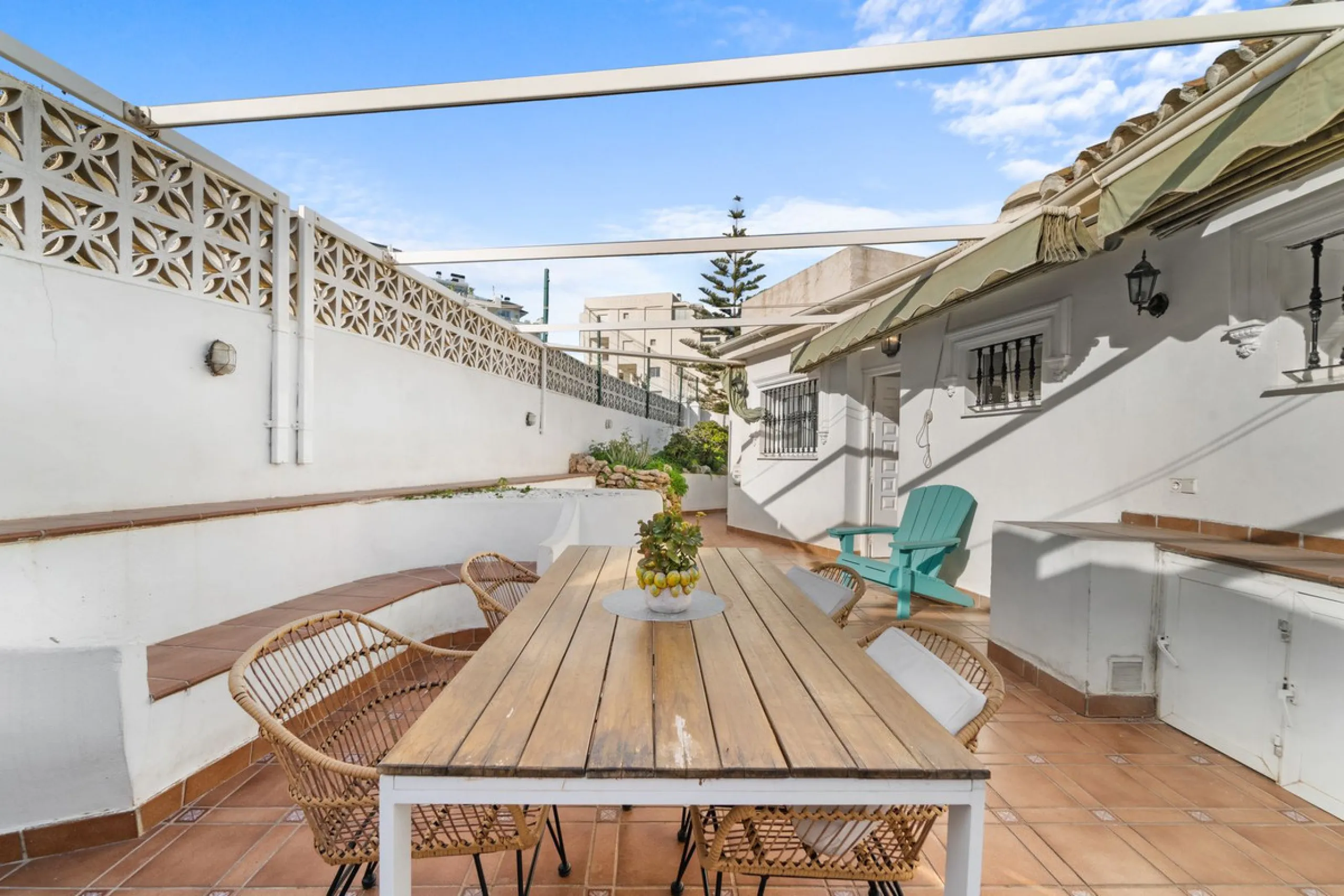Charming detached villa located in the exclusive and highly sought-after Sohail area of Fuengirola!!