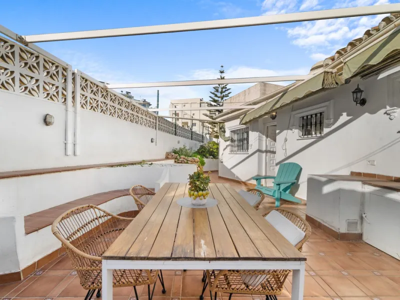 Charming detached villa located in the exclusive and highly sought-after Sohail area of Fuengirola!!