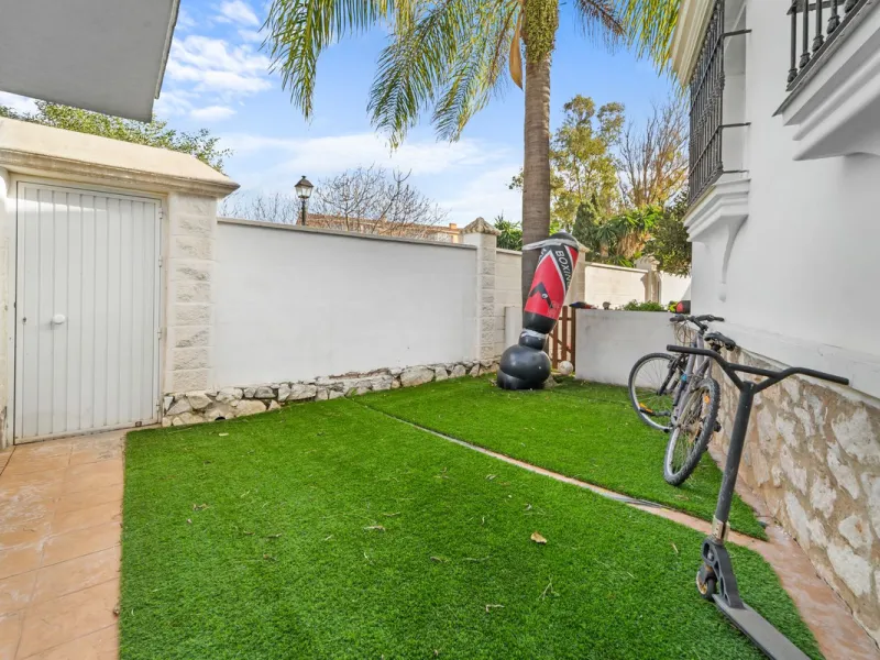 Charming detached villa located in the exclusive and highly sought-after Sohail area of Fuengirola!!