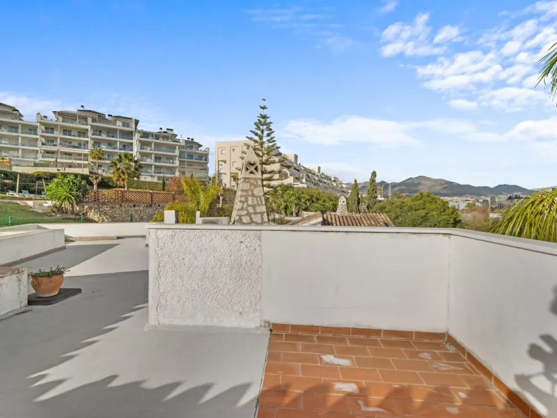 Charming detached villa located in the exclusive and highly sought-after Sohail area of Fuengirola!!